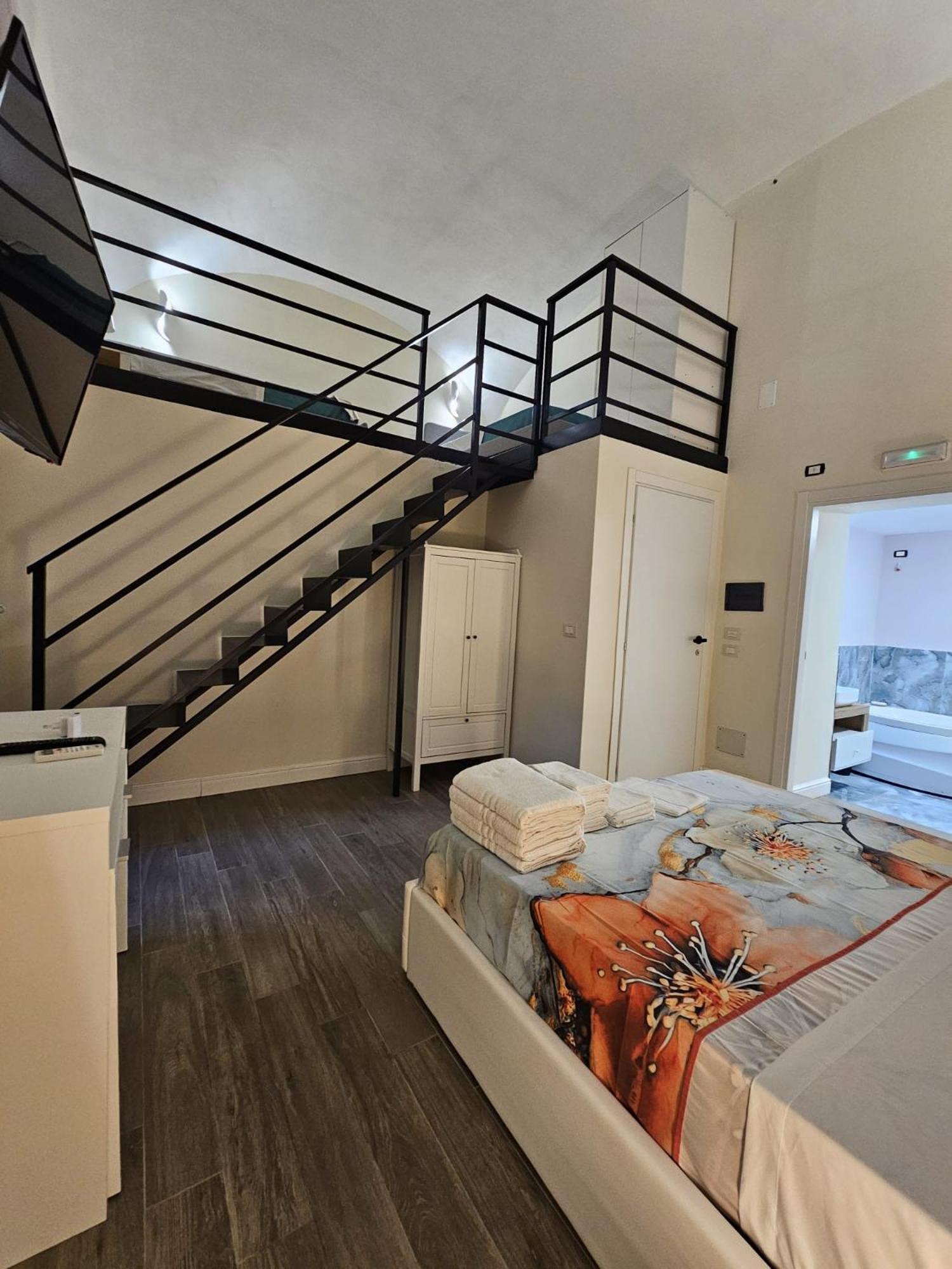 The Charme Bed & Breakfast Naples