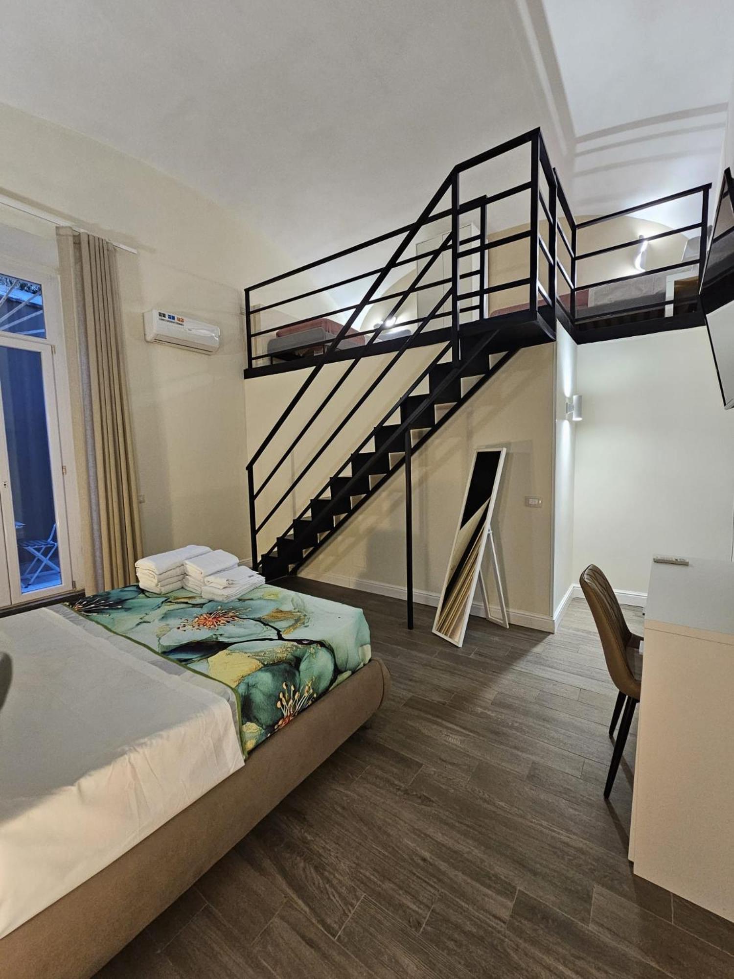 The Charme Bed & Breakfast Naples